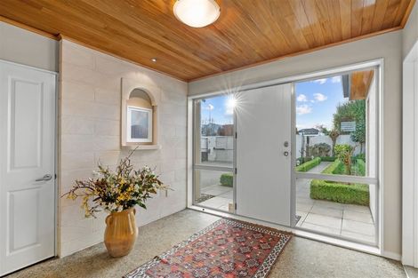 Photo of property in 76 Glandovey Road, Fendalton, Christchurch, 8052