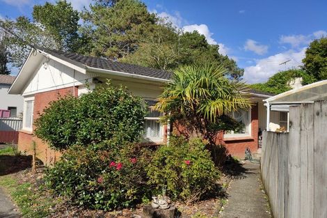 Photo of property in 27 Morton Avenue, Forrest Hill, Auckland, 0620