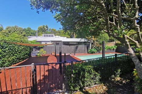 Photo of property in 9 Chevron Place, Castor Bay, Auckland, 0620