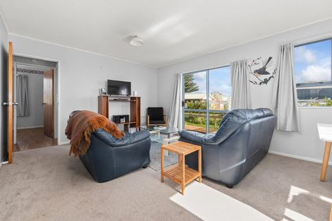 Photo of property in 42 Rutherford Drive, Waikanae Beach, Waikanae, 5036