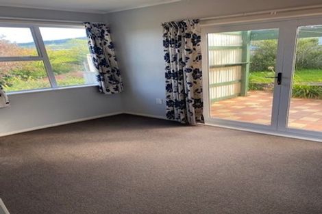 Photo of property in 35a Ranui Terrace, Tawa, Wellington, 5028