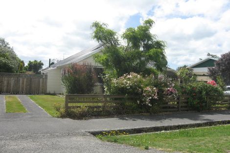 Photo of property in 18 Tyndall Street, Pahiatua, 4910