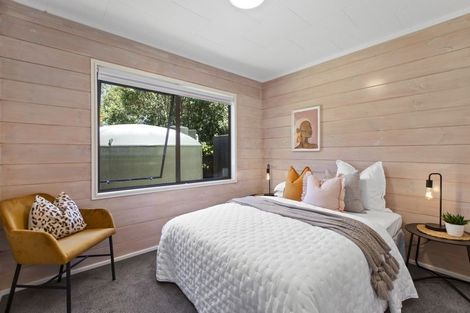 Photo of property in 4 Puriri Avenue, Leigh, 0985