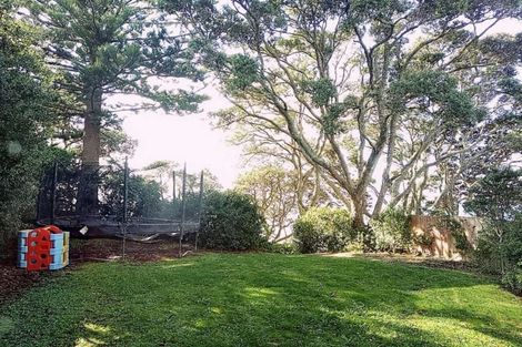 Photo of property in 2/58 Cliff Road, Torbay, Auckland, 0630