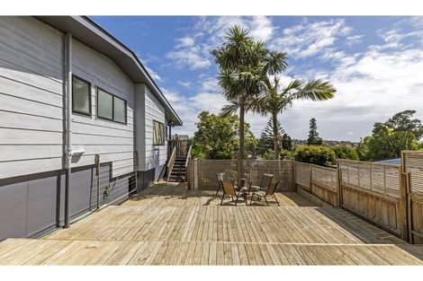 Photo of property in 1/20 Halder Place, Torbay, Auckland, 0632