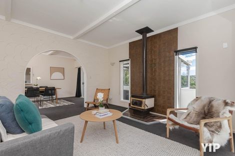 Photo of property in 10 Black Rock Road, Newlands, Wellington, 6037