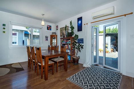 Photo of property in 91 Bowhill Road, New Brighton, Christchurch, 8083