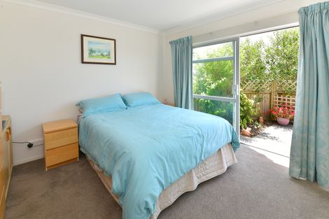 Photo of property in 33 Savoy Road, Orewa, 0931
