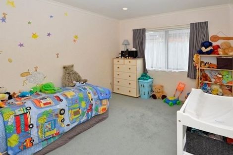 Photo of property in 51 Carisbrook Crescent, Papakura, 2110