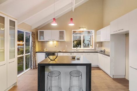 Photo of property in 2/9 Lynngate Place, Hillcrest, Auckland, 0627