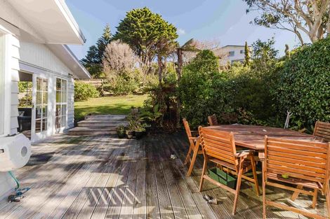 Photo of property in 28 Caesars Place, Churton Park, Wellington, 6037