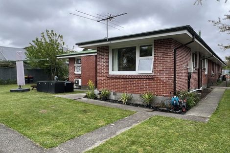 Photo of property in 16 Joyce Crescent, Ilam, Christchurch, 8041