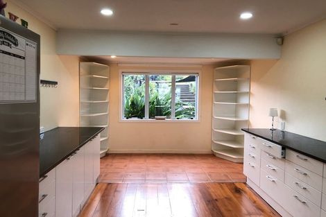 Photo of property in 11 Fenton Terrace, Cockle Bay, Auckland, 2014