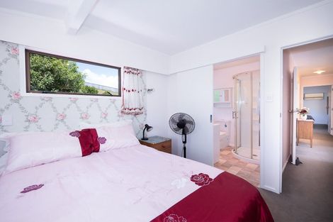 Photo of property in 20 Stratford Drive, Cable Bay, 0420