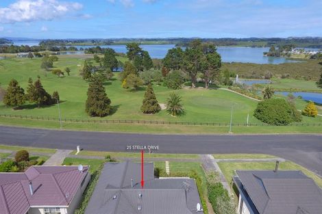 Photo of property in 25 Stella Drive, Clarks Beach, 2122