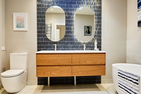 Photo of property in 25 Cheviot Road, Lowry Bay, Lower Hutt, 5013