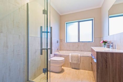 Photo of property in 42 Prado Drive, Pukekohe, 2120