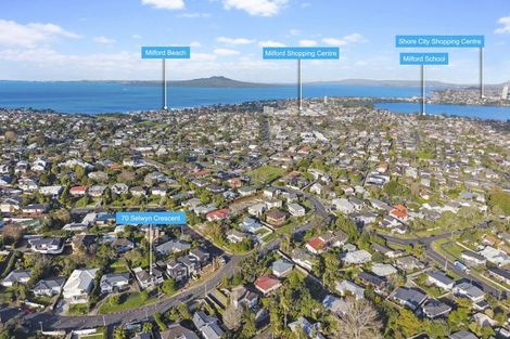 Photo of property in 70 Selwyn Crescent, Forrest Hill, Auckland, 0620