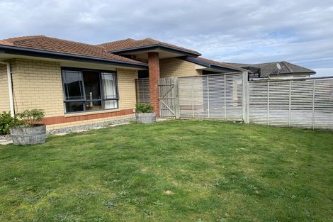 Photo of property in 35 Eastwood Rise, Waimairi Beach, Christchurch, 8083