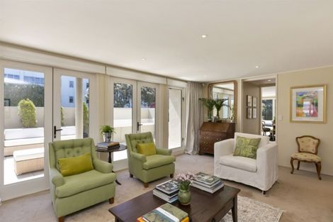 Photo of property in Highwic, 18/32 Hobson Street, Thorndon, Wellington, 6011