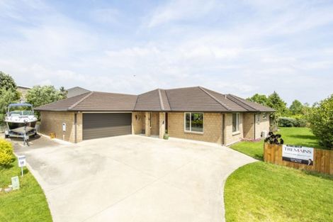 Photo of property in 16 Haden Place, Omokoroa, 3114