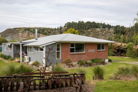 Photo of property in 39 Tamblyn Drive, Lake Roxburgh Village, Roxburgh, 9571