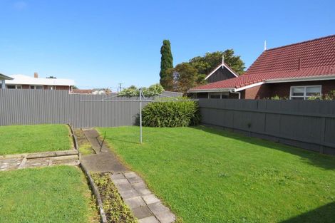Photo of property in 5 Maratahu Street, Westown, New Plymouth, 4310