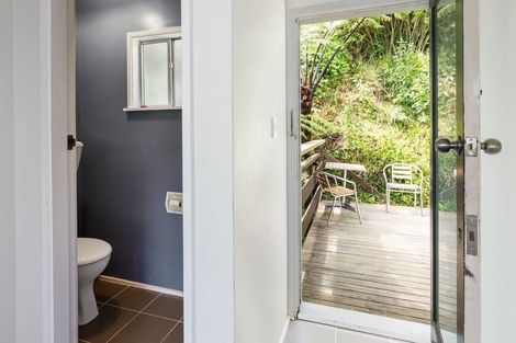 Photo of property in 2/15 Wakely Road, Newlands, Wellington, 6037