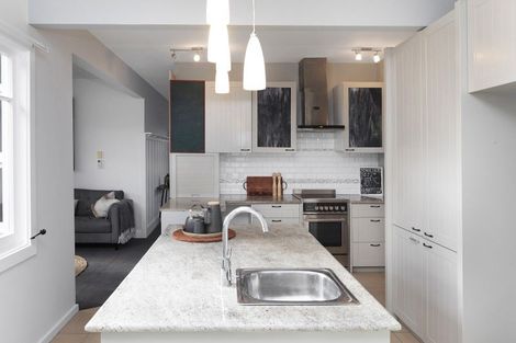 Photo of property in 1/31 Young Street, Somerfield, Christchurch, 8024