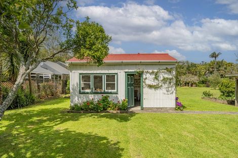 Photo of property in 72 Whangapoua Sh25 Road, Coromandel, 3506