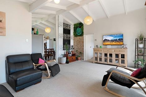 Photo of property in 53a Sheridan Drive, New Lynn, Auckland, 0600