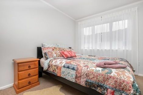 Photo of property in 31 Village Way, Ardmore, Papakura, 2582