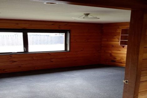 Photo of property in 1/70 Carnoustie Drive, Wattle Downs, Auckland, 2103