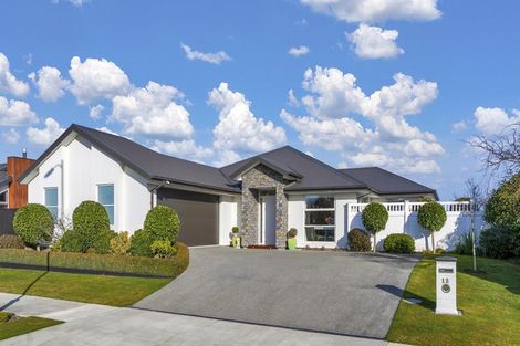Photo of property in 12 Lewis Close, Rangiora, 7400