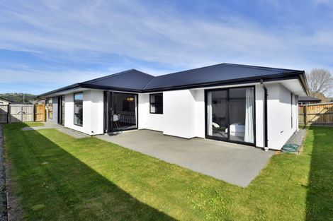 Photo of property in 14 Forge Close, Halswell, Christchurch, 8025