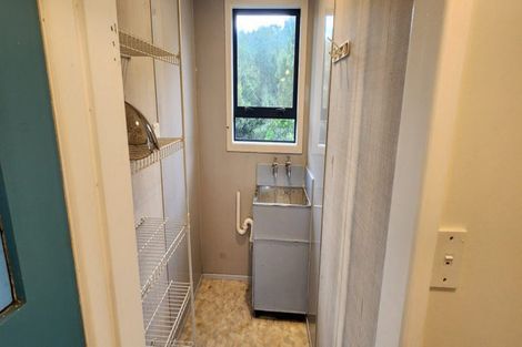 Photo of property in 13 Vancouver Place, Marfell, New Plymouth, 4310