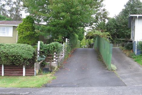 Photo of property in 33 Vina Place, Massey, Auckland, 0614