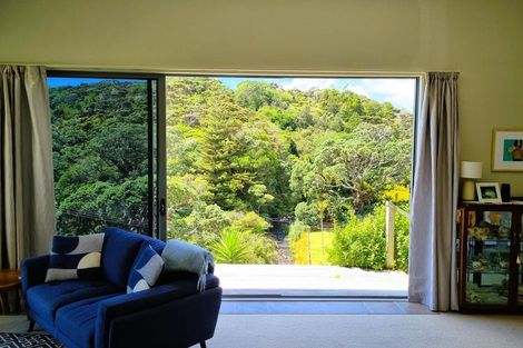 Photo of property in 18 Captain Amodeo Road, Amodeo Bay, Coromandel, 3584
