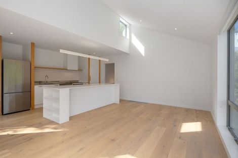 Photo of property in 129 Houghton Bay Road, Houghton Bay, Wellington, 6023