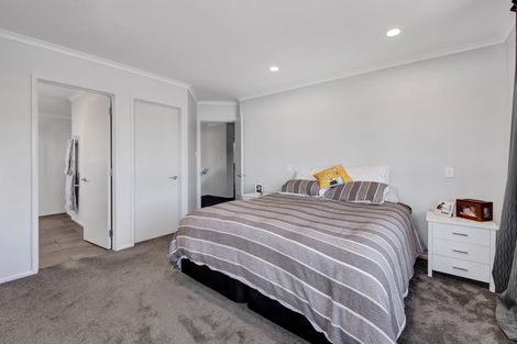 Photo of property in 44 Belt Road, Moturoa, New Plymouth, 4310