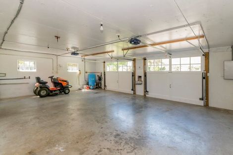 Photo of property in 15 Richmond Avenue, Waikanae, 5036