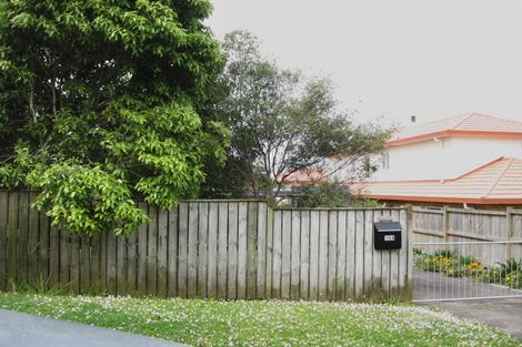 Photo of property in 194 Chivalry Road, Glenfield, Auckland, 0629