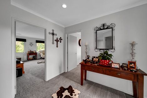 Photo of property in 42 Redwood Crescent, Hurdon, New Plymouth, 4310