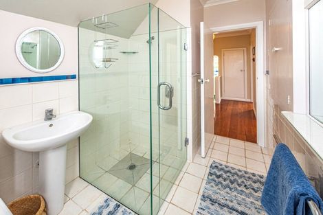 Photo of property in 17 Dickson Crescent, Saint Johns Hill, Whanganui, 4500