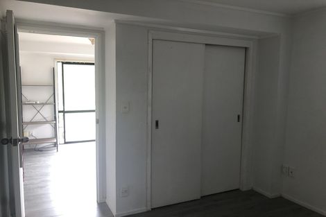 Photo of property in 1/13a Kitewao Street, Northcote, Auckland, 0627