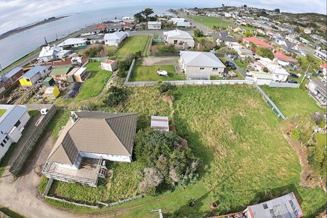 Photo of property in 246c Marine Parade, Bluff, 9814