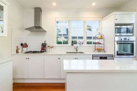 Photo of property in 11 Joyce Crescent, Ilam, Christchurch, 8041