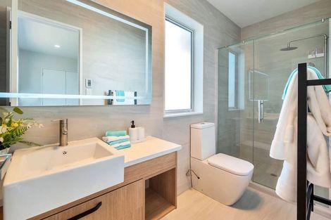 Photo of property in 116b Hepburn Road, Glendene, Auckland, 0602