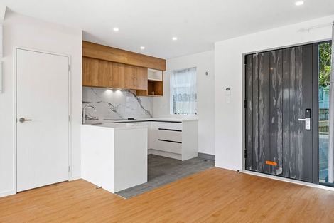 Photo of property in 17c Swaffield Road, Papatoetoe, Auckland, 2025