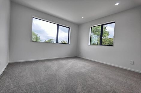 Photo of property in 91a Glenmore Road, Sunnyhills, Auckland, 2010